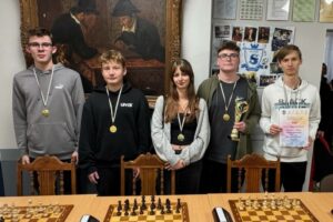 Szachiści Puszkina kolejny rok złoci