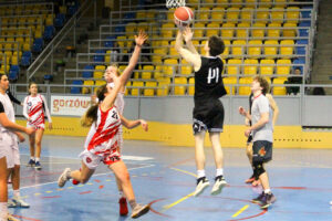 Koszykarskie drużyny PUSZKINA 50/50